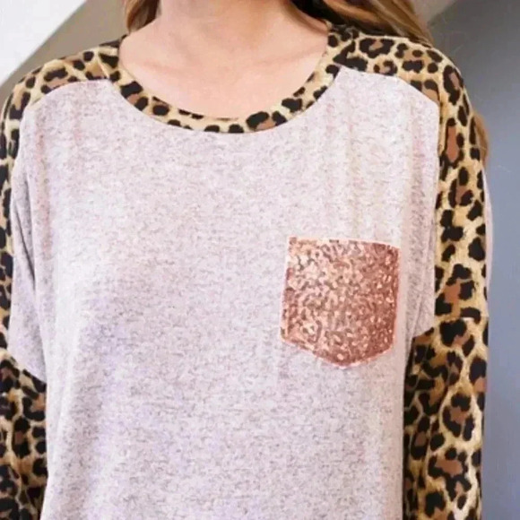 LEOPARD SLEEVE AND NECK BAND SEQUINS POCKET TOP- M - Picture 6 of 6